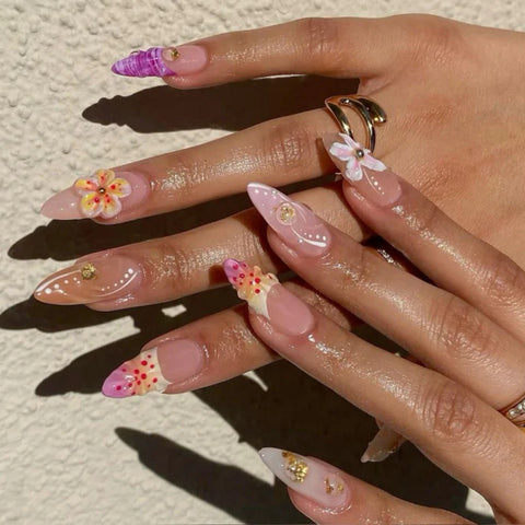 Summer Pink Shell & Flower Nails
