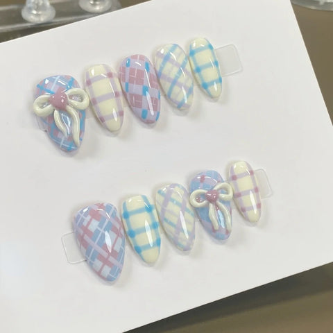 3D White Bow
