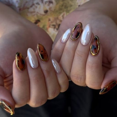 Silver leopard Print