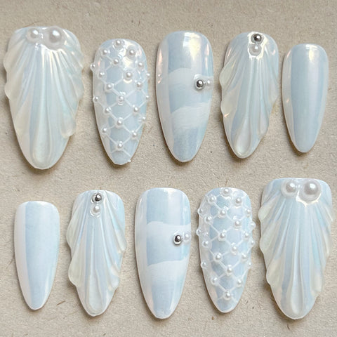 Pearl Mermaid Nail