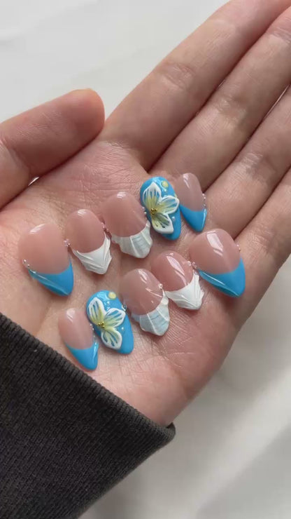 Blue Shell Short Almond Nails